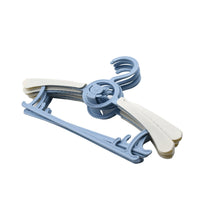 Large Adjustable Plastic Dress Hangers – Space-Saving & Lightweight (5 Pc)